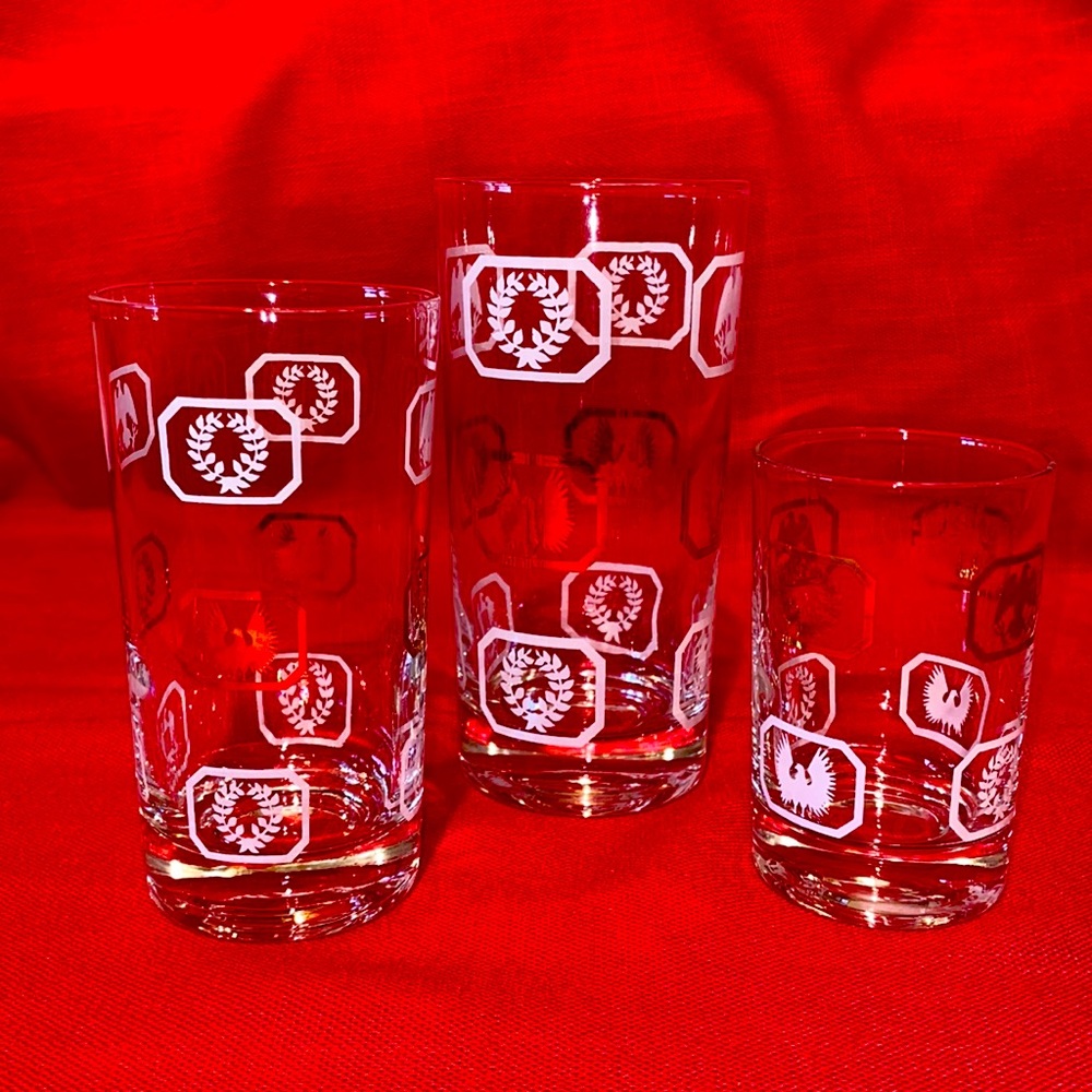 Vintage Retro Gold Eagle Laurel Glasses
